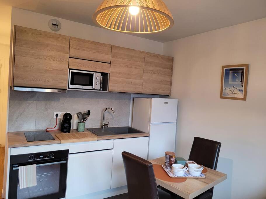 Studio 2 Voyageurs Au Coeur De Ville Sallanches Zewnętrze zdjęcie